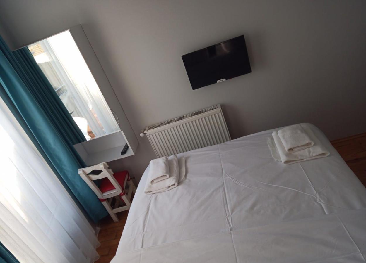 Buyukada Cinar Hotel (Adults Only) アダラー エクステリア 写真
