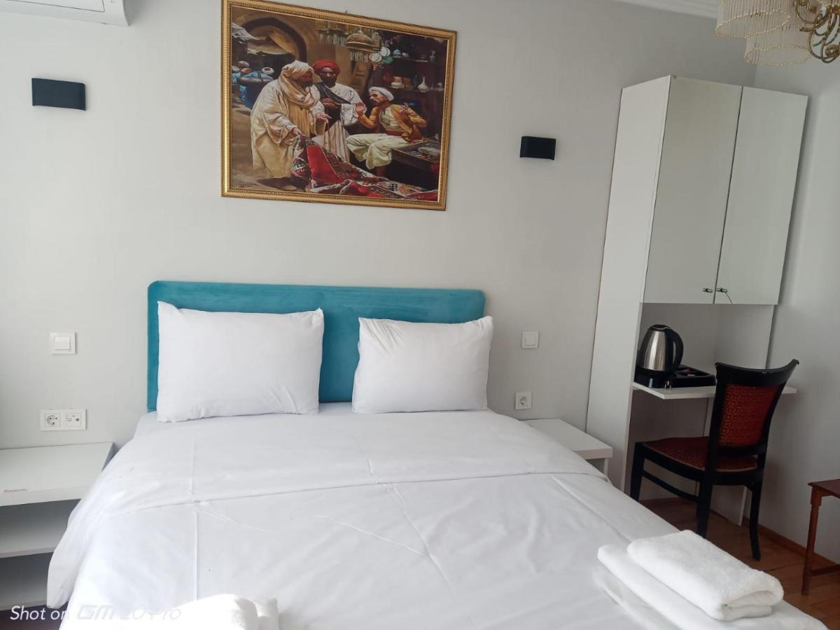 Buyukada Cinar Hotel (Adults Only) アダラー エクステリア 写真