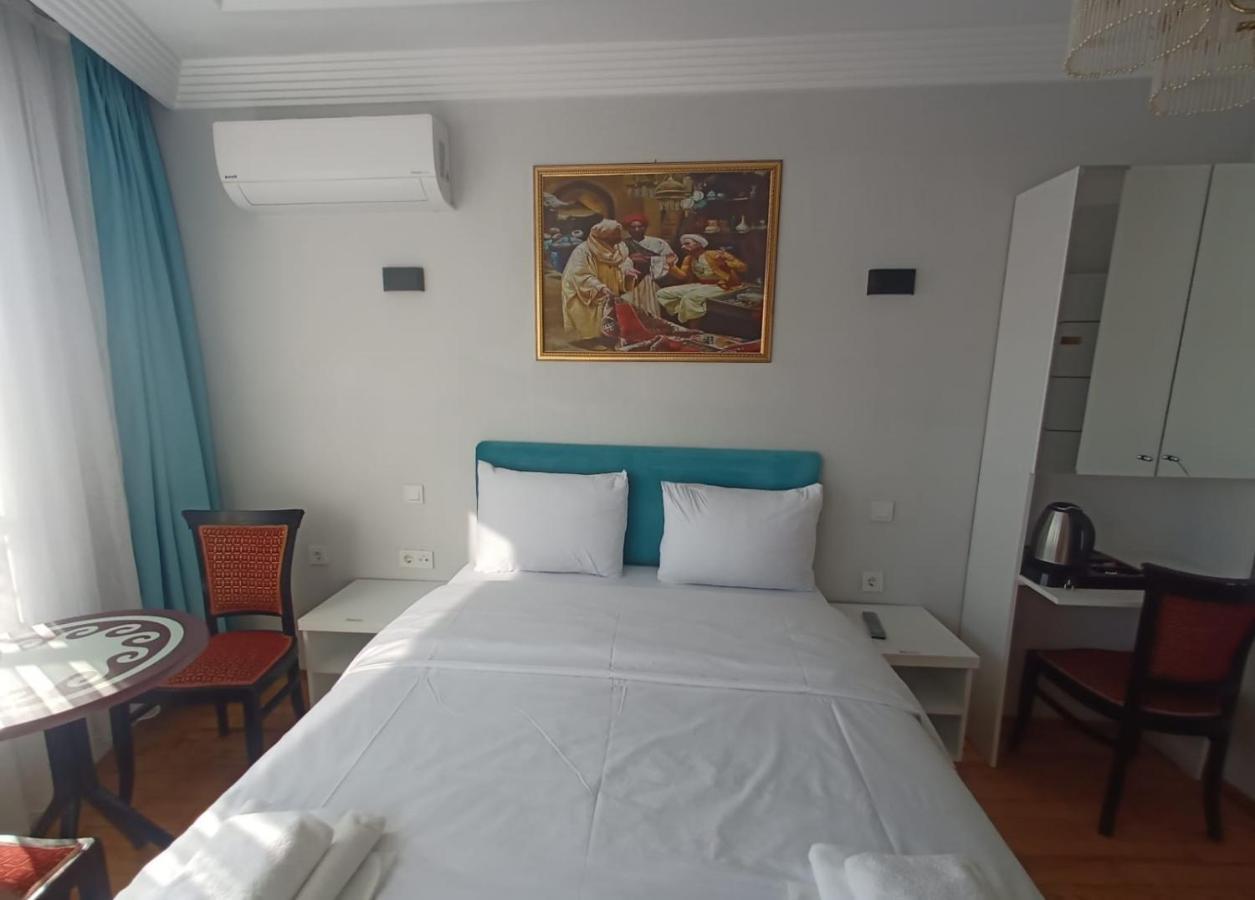 Buyukada Cinar Hotel (Adults Only) アダラー エクステリア 写真