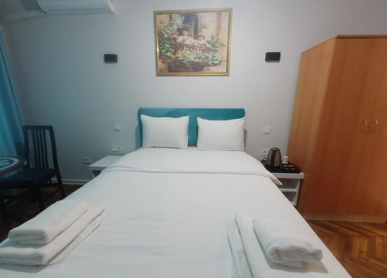 Buyukada Cinar Hotel (Adults Only) アダラー エクステリア 写真