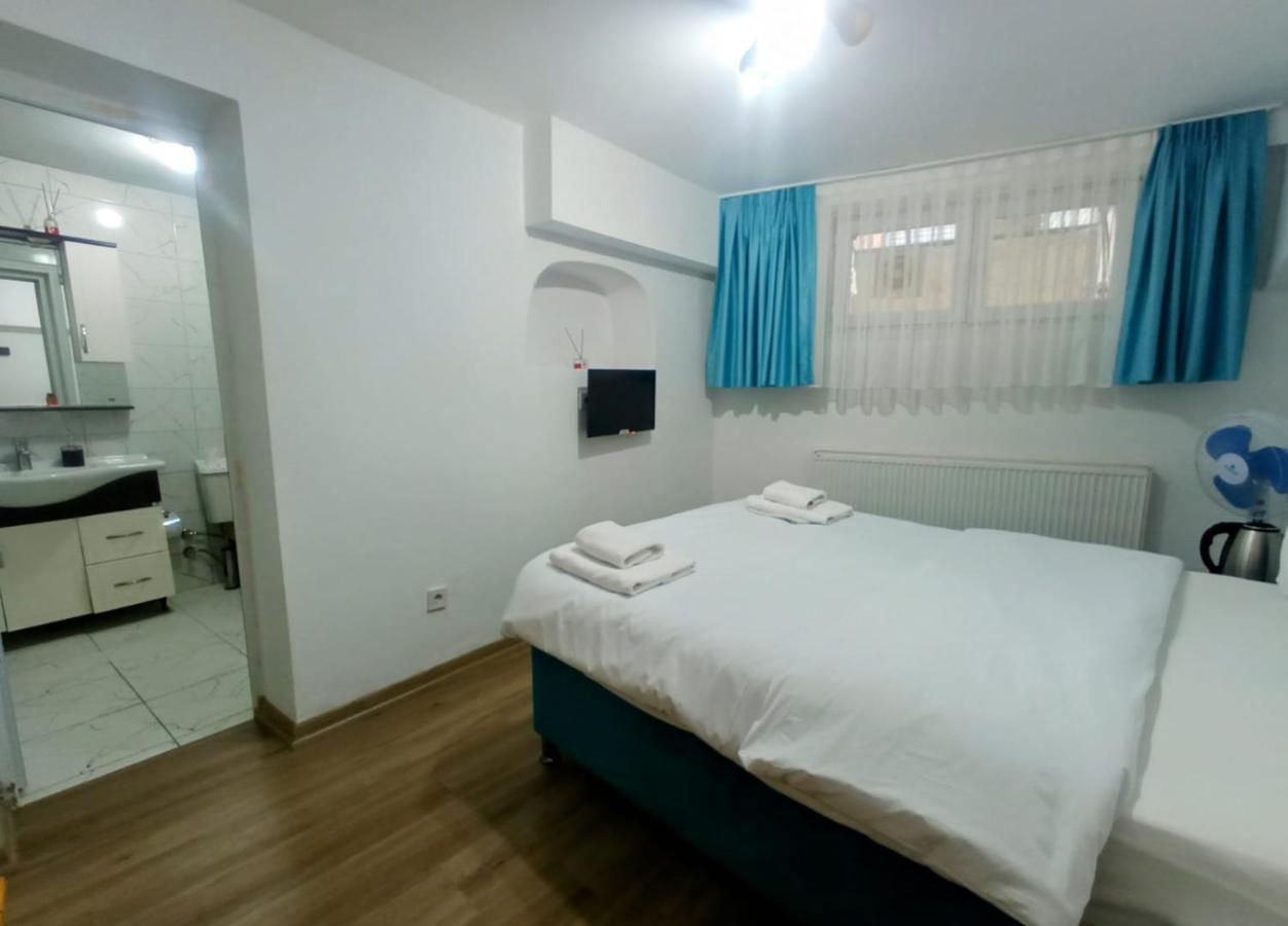 Buyukada Cinar Hotel (Adults Only) アダラー エクステリア 写真